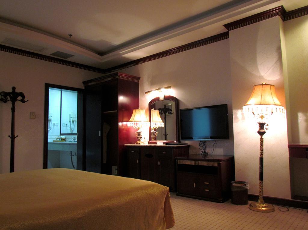 W.Y. Lera Hotel Гуанджоу Екстериор снимка