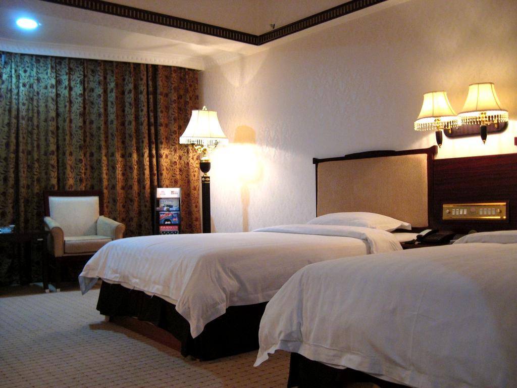 W.Y. Lera Hotel Гуанджоу Екстериор снимка