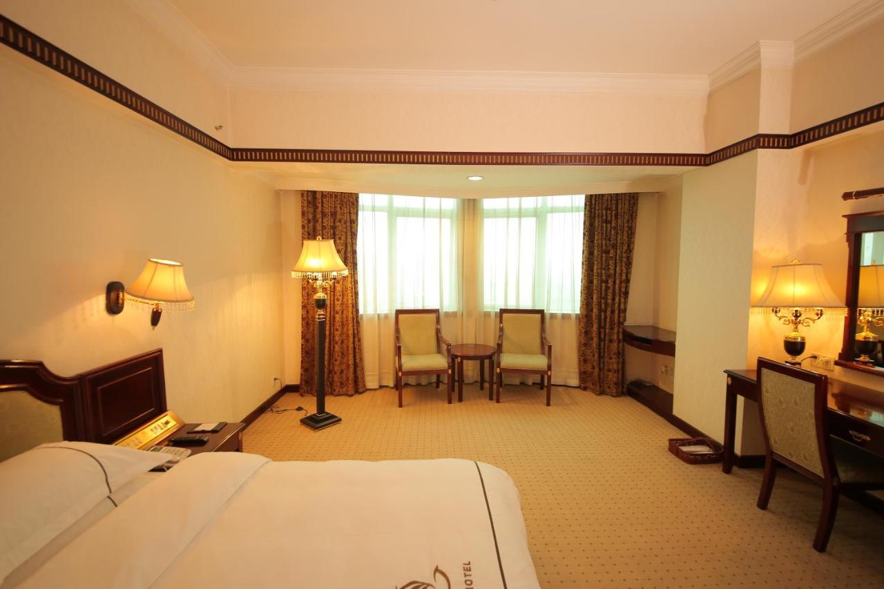 W.Y. Lera Hotel Гуанджоу Екстериор снимка