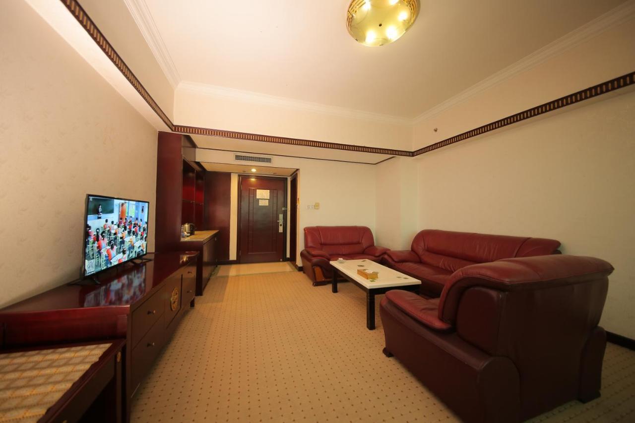 W.Y. Lera Hotel Гуанджоу Екстериор снимка